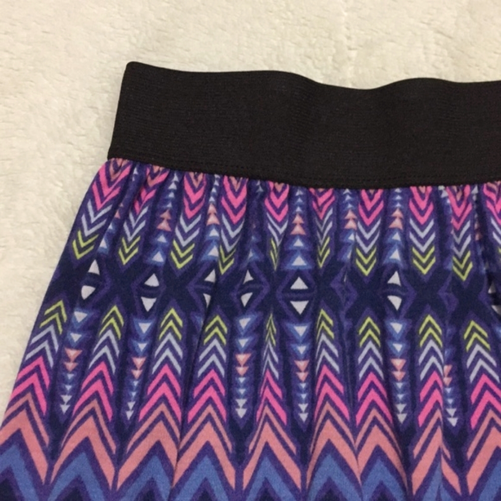 Multicolor Patterned High Low Boho Skirt - Picture 3 of 8